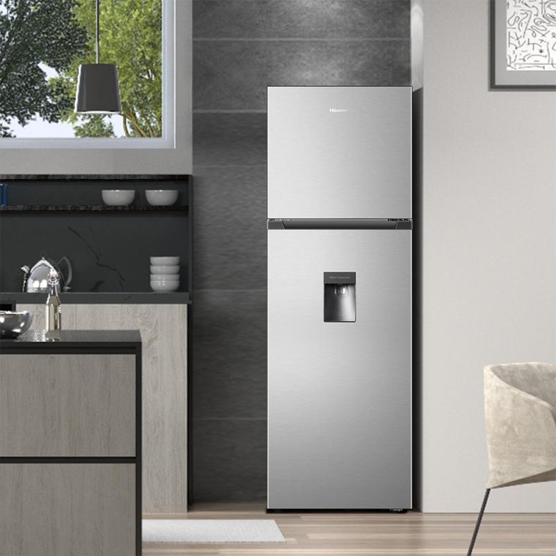 Hisense Refrigeradora 8.8p³ inverter con dispensador de agua rt1n250